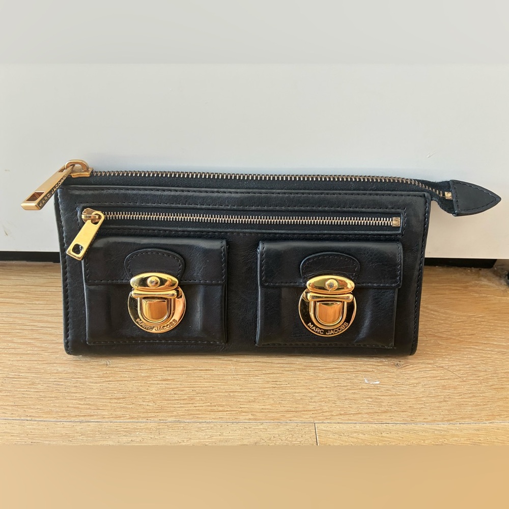 Marc Jacobs continental wallet